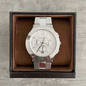 🔴 Michael Kors Wyatt Stainless Steel Watch - Silver